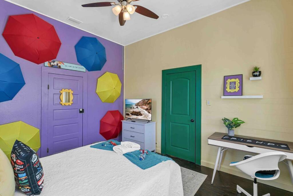 Friends Airbnb Themed 2Bed 2Bath Walkable To All Of Ybor Tampa Kültér fotó